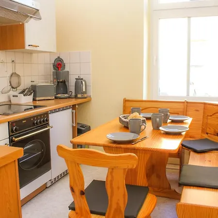 Familienfreundlich Seniorengerecht Apartment *