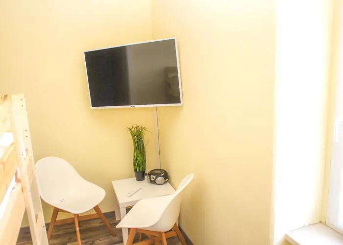 Familienfreundlich Seniorengerecht Apartment *